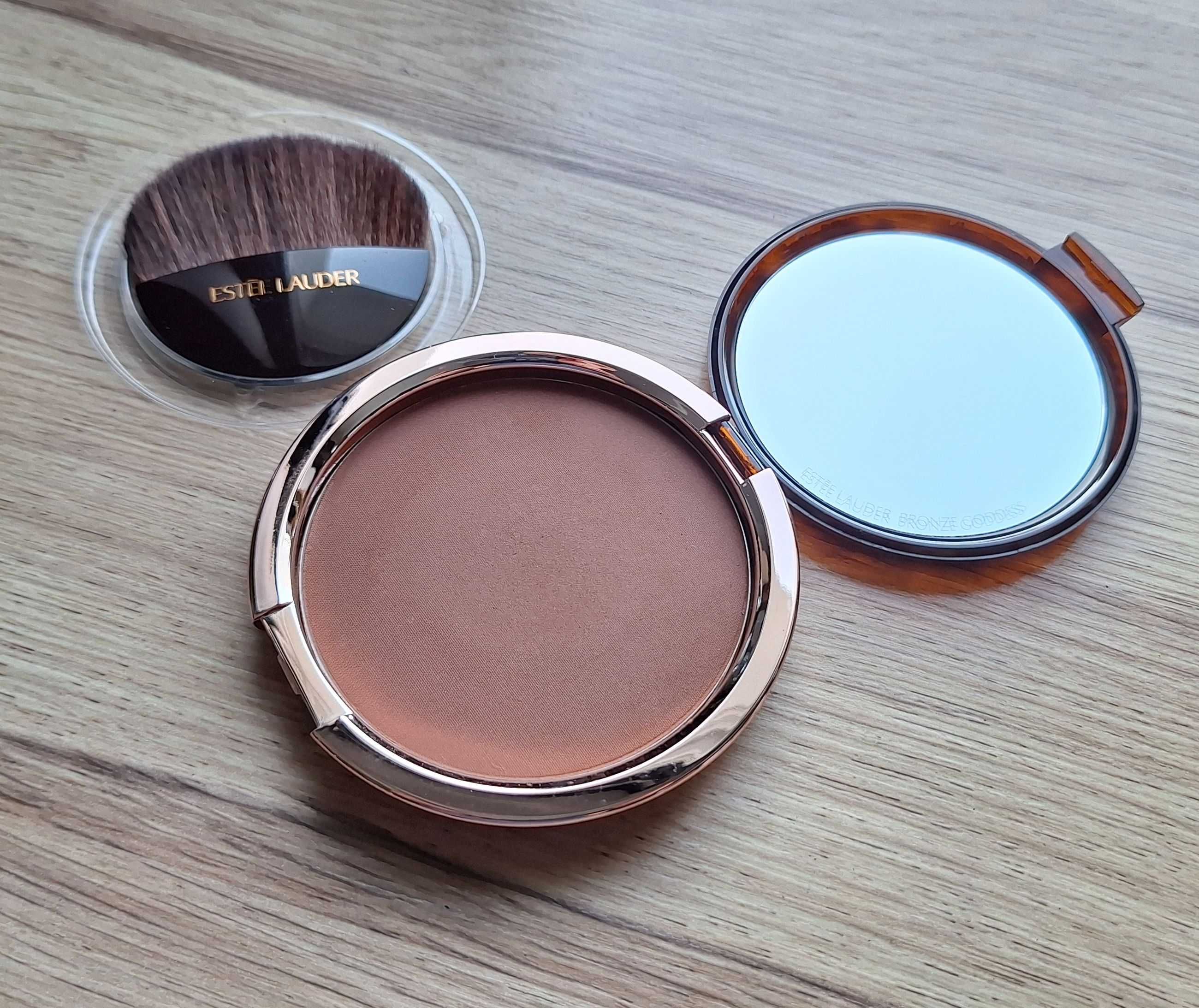Bronze Goddess Powder Bronzer odcień Deep