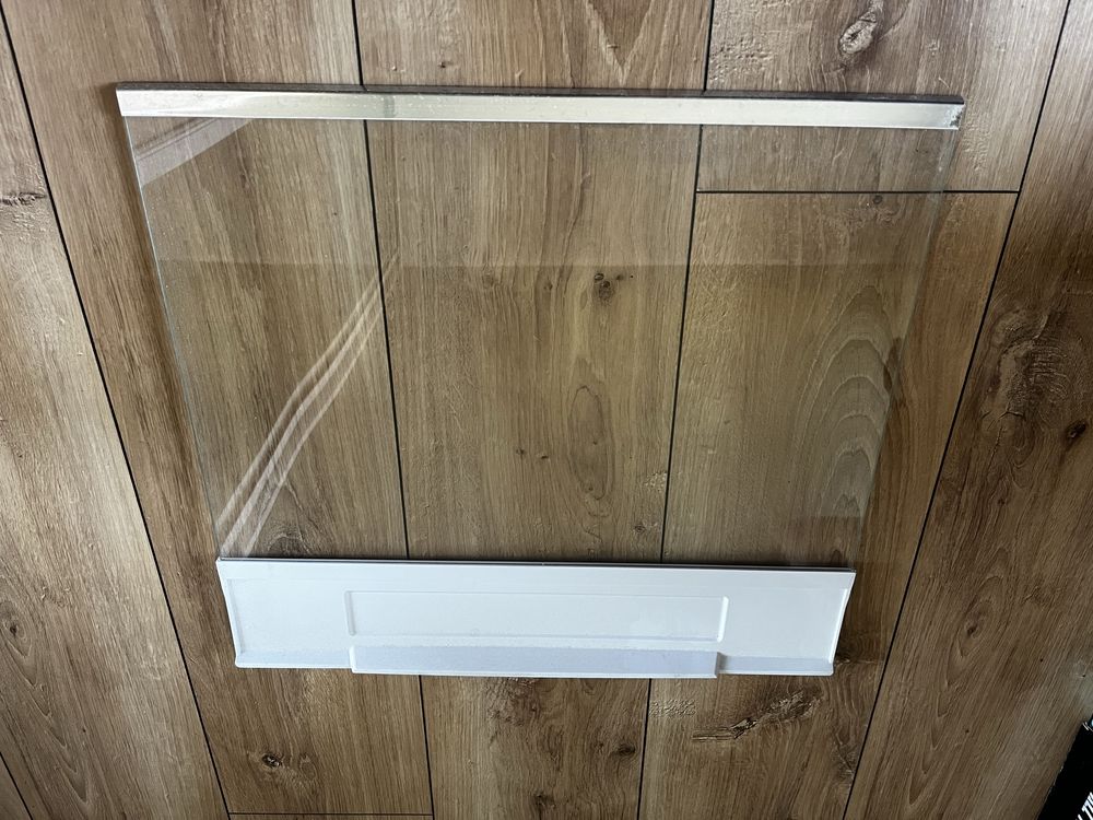 Półki i szuflady lodówka Samsung RB37K63612