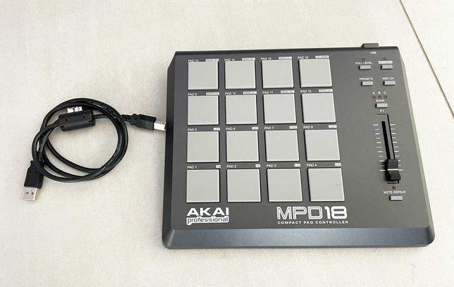 Kontroler MIDI AKAI MPD 18