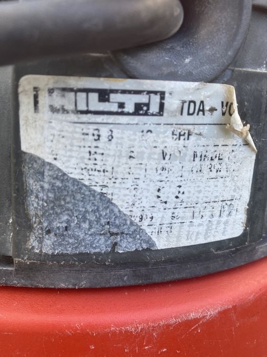 Hilti TDA VC 40 - bardzo mocny odkurzacz przemysłowy, faktura