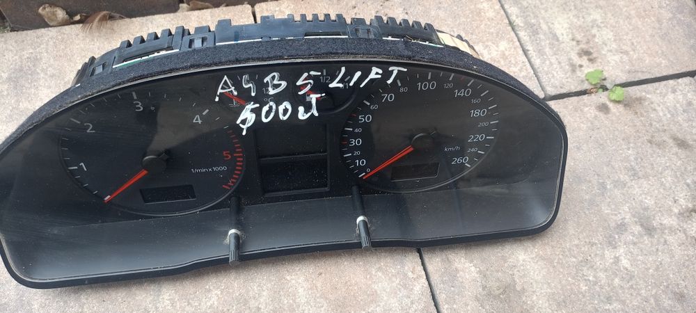 Licznik audi a4 B5 lift 8d0920.900