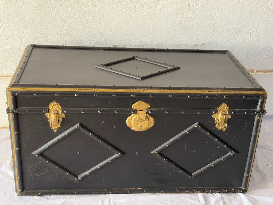 Baú  Madeira  +80Anos