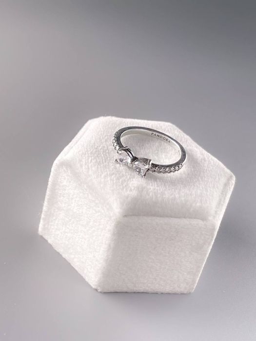 Срібна каблучка Pandora