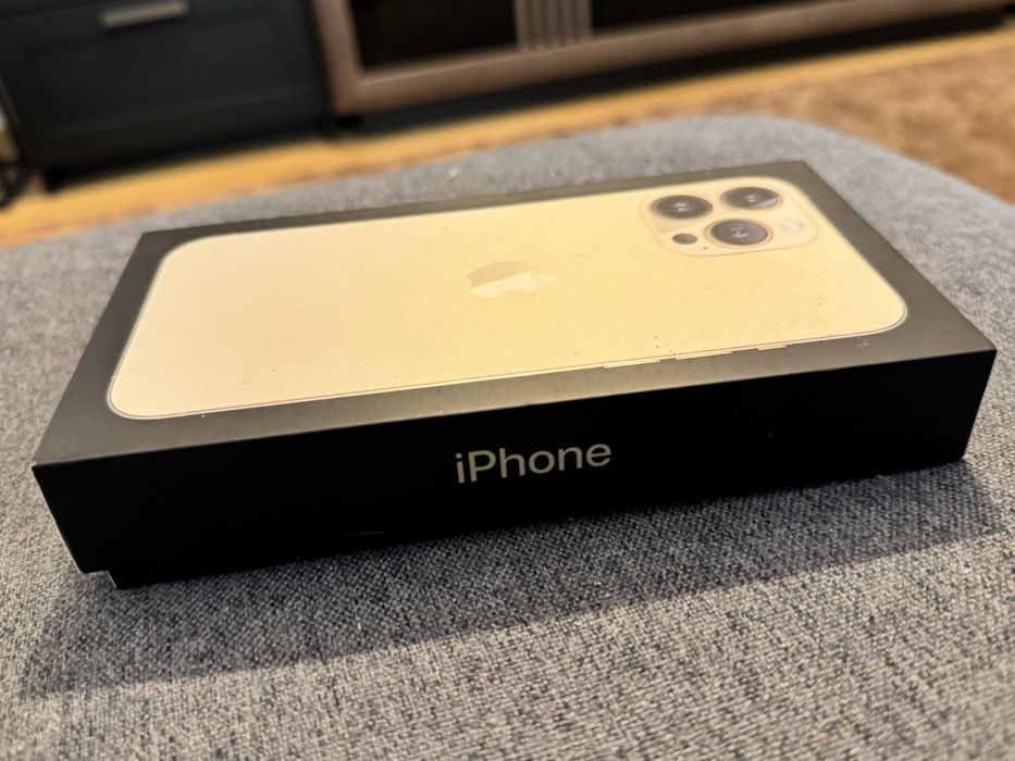Iphone 13 pro max dourado