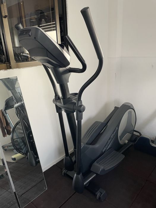 Eliptica Norditrack E9.2 impecável