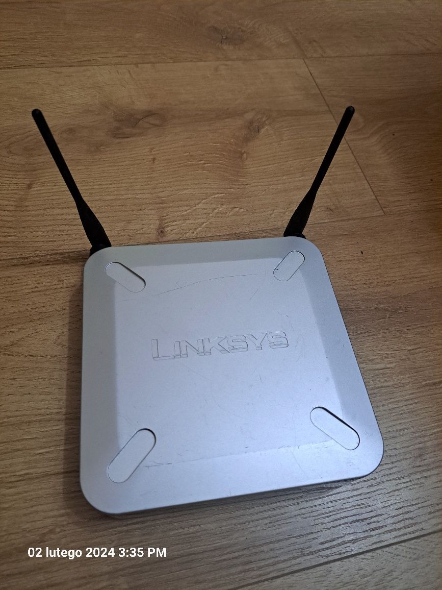 Router linksys z zasilaczem