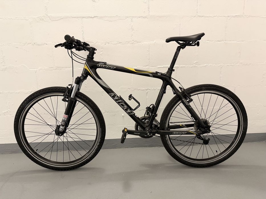 Giant MCM – karbonowa rama, napęd SRAM X7 3x9, rama 19,5”