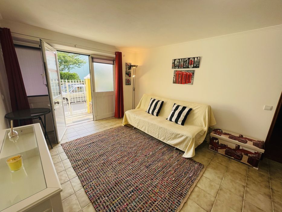 Apartamento R/C T1 Amoreira