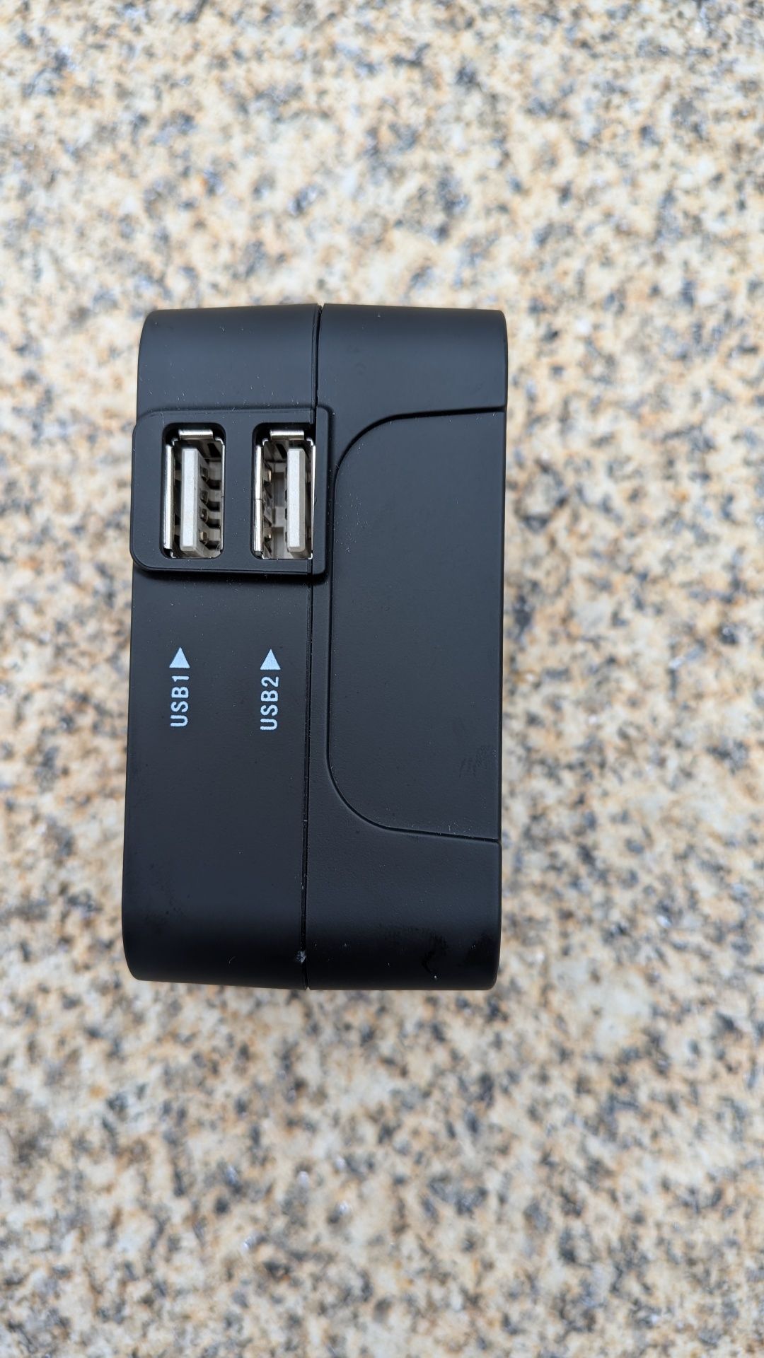 Adaptador universal de tomadas