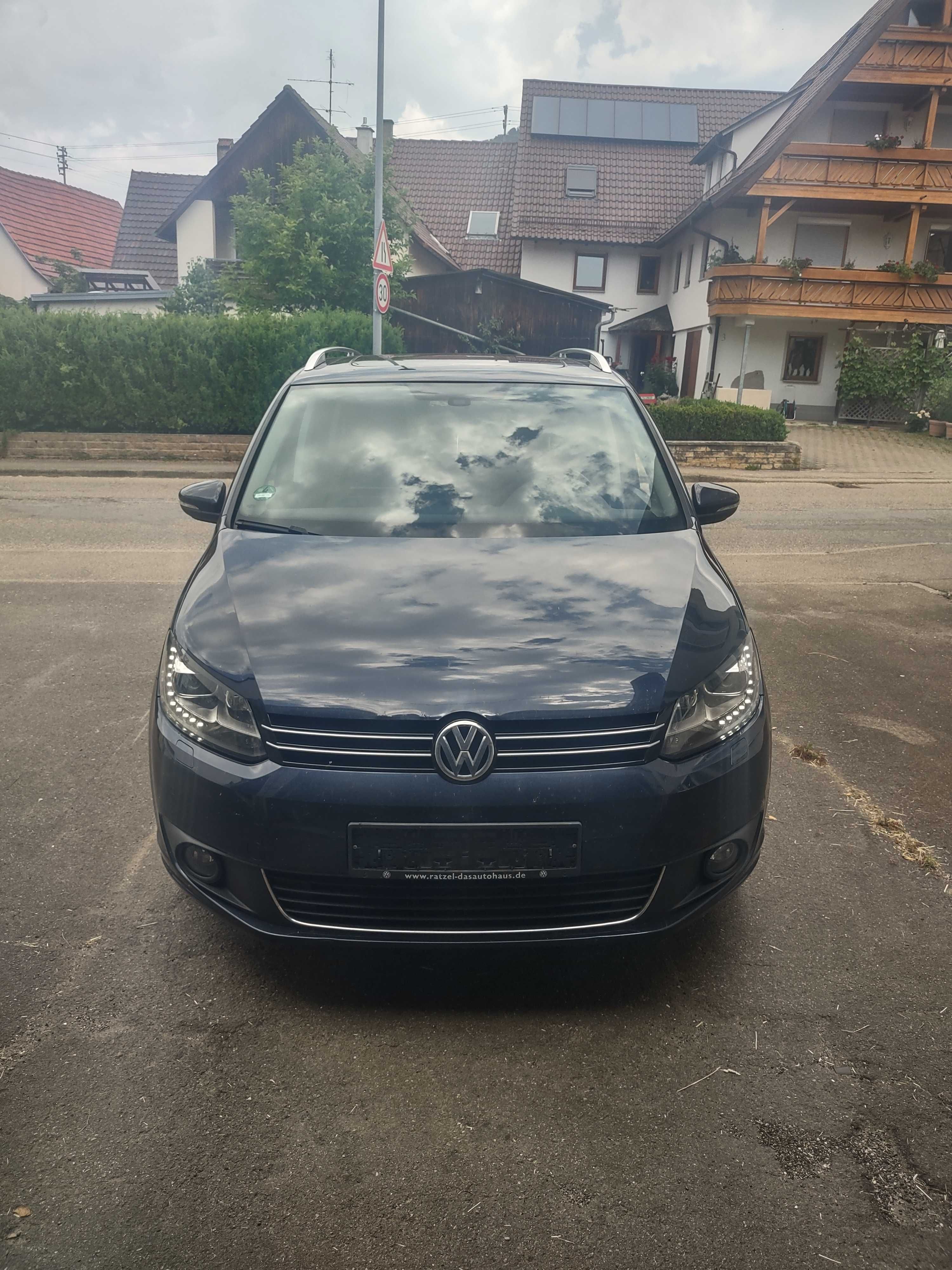 Sprzedam VW Touran CUP 2015 2.0 Bluemotion po wypadku z Niemiec