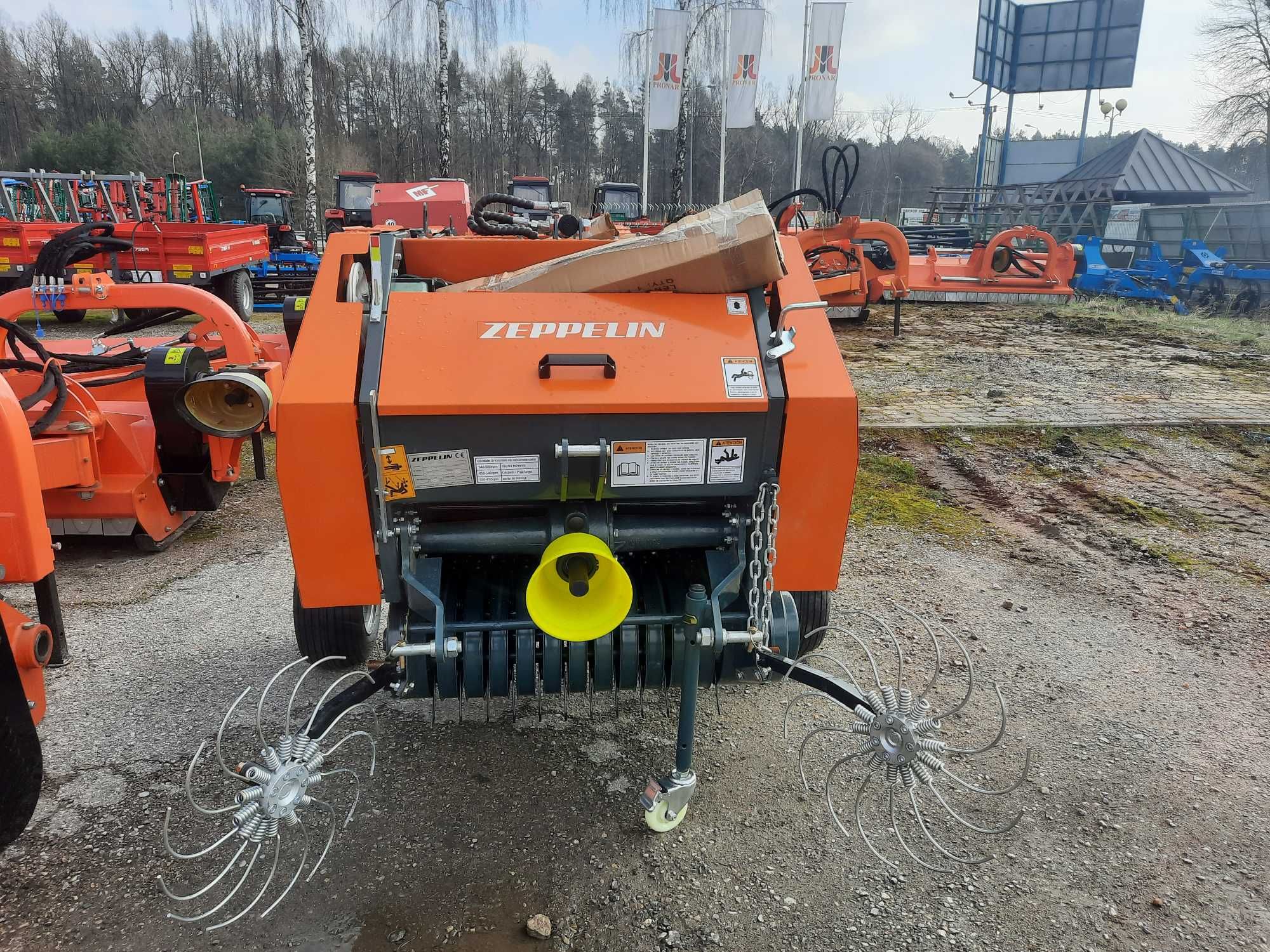 Mini Prasa Rolująca Belarka ZEPPELIN do Ursus 3512 C330 C360 T25 MF255