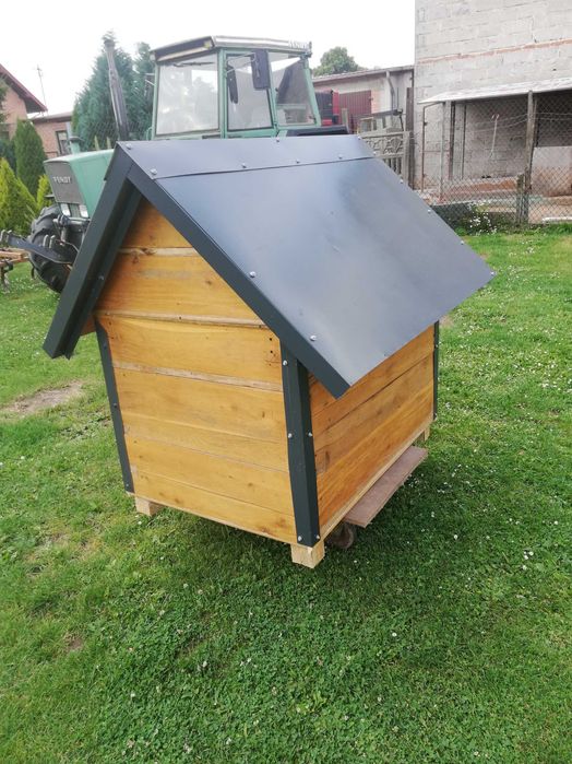 Sprzedam dużą ładna buda dla psa