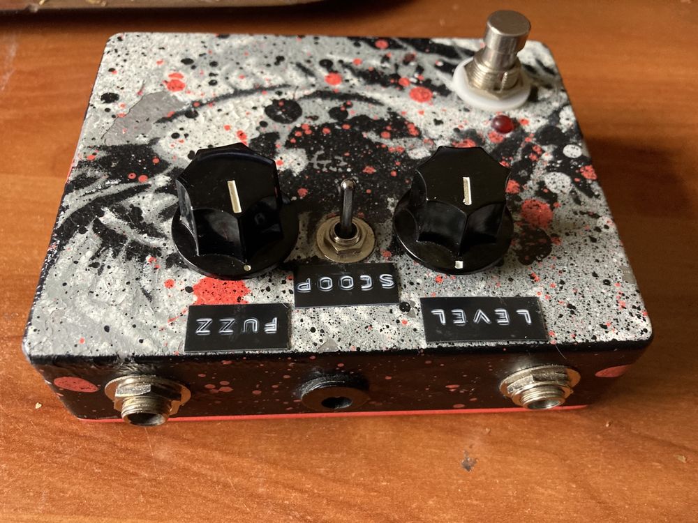 Rockcase RC 10860 chest, Univox Superfuzz