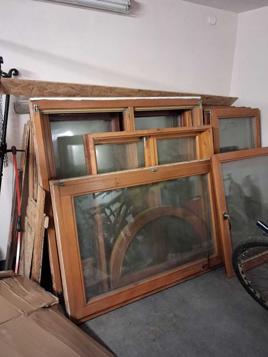 Okna drewniane po demontażu