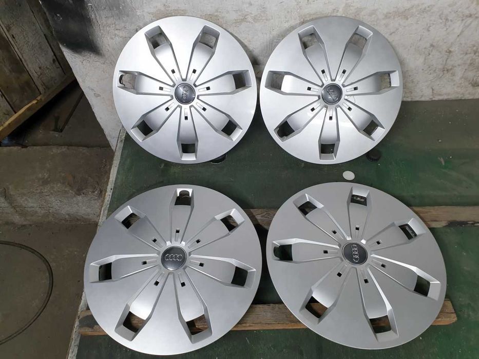 Kołpaki oryginalne Audi R16