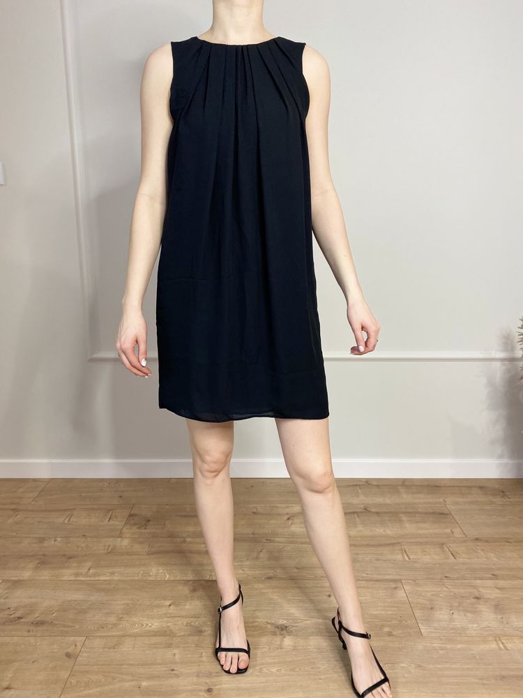 Sukienka z wiskozy  koktajlowa czarna krótka XS H&M