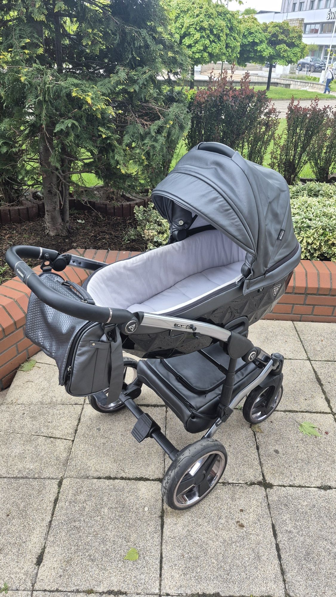 Wózek firmy junama diamond 3w1