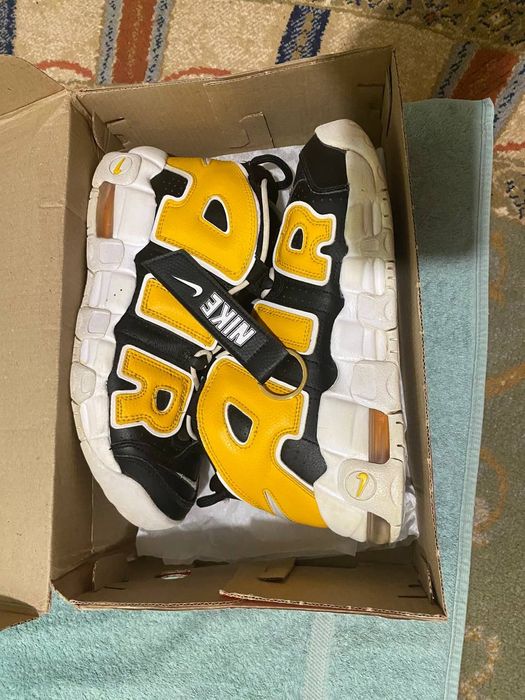 Продам снікерси NIKE