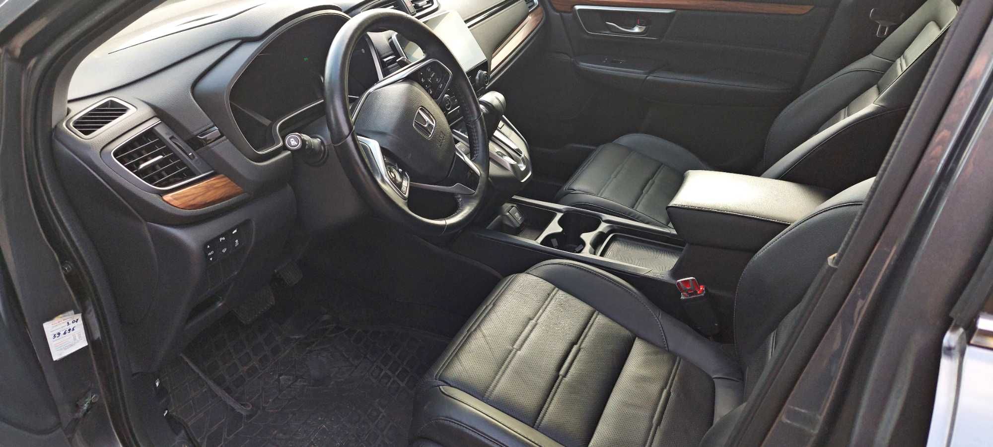 Honda CR-V 2018 V поколение  2.4 CVT  AWD  Premium