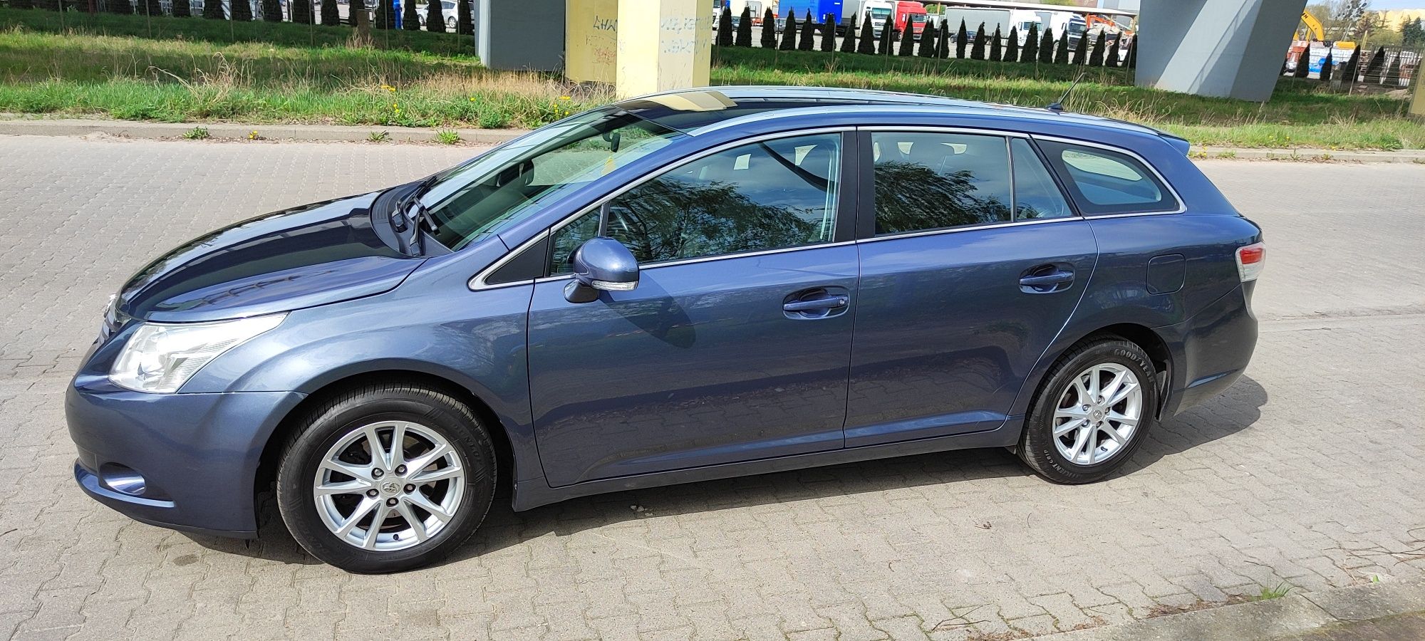 Toyota Avensis 2.0 D-4D rej.2011