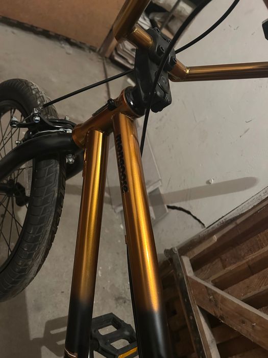 BMX Mongoose legion L80