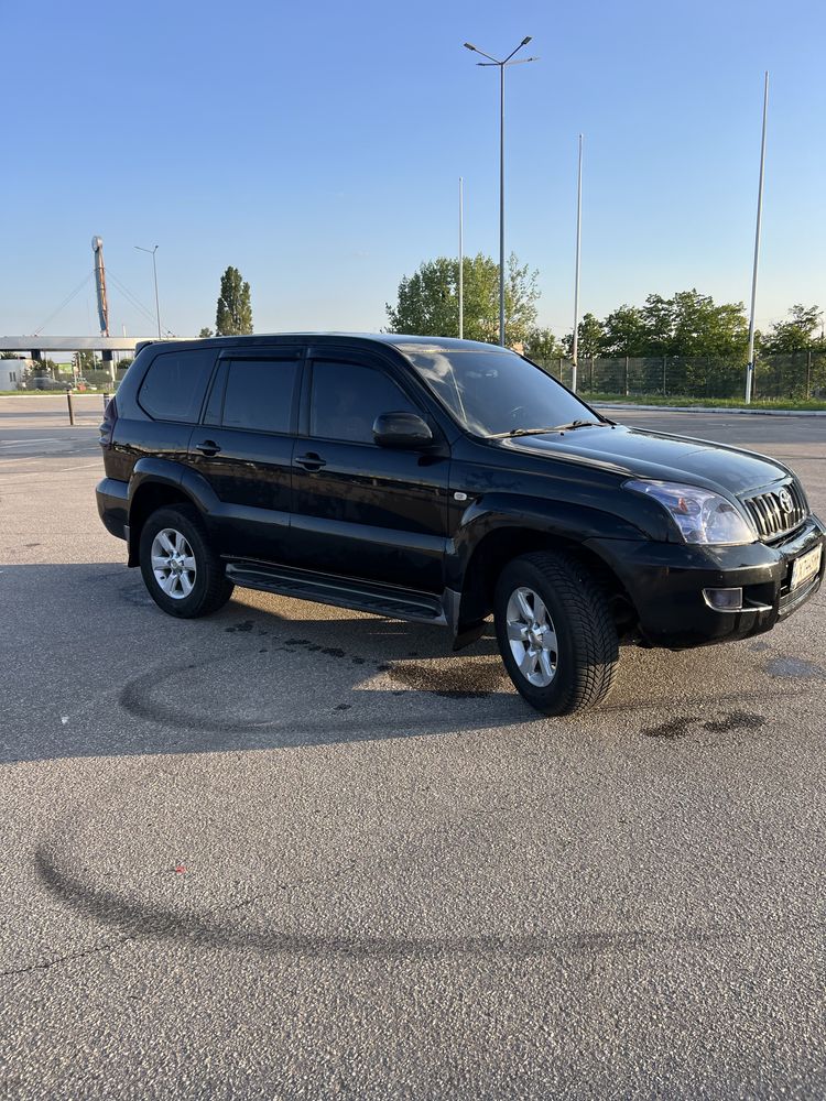 Тойота Land Cruiser Prado 120