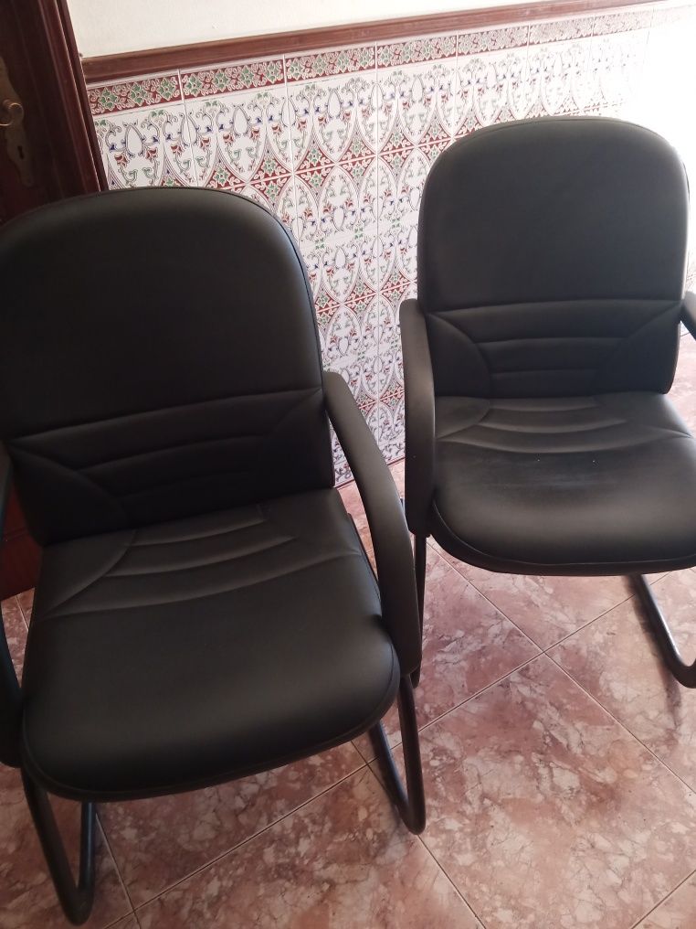 2 cadeirões escritório