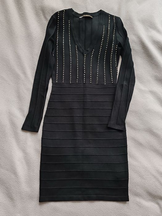 Облягаюча сукня Love Republic під Guess