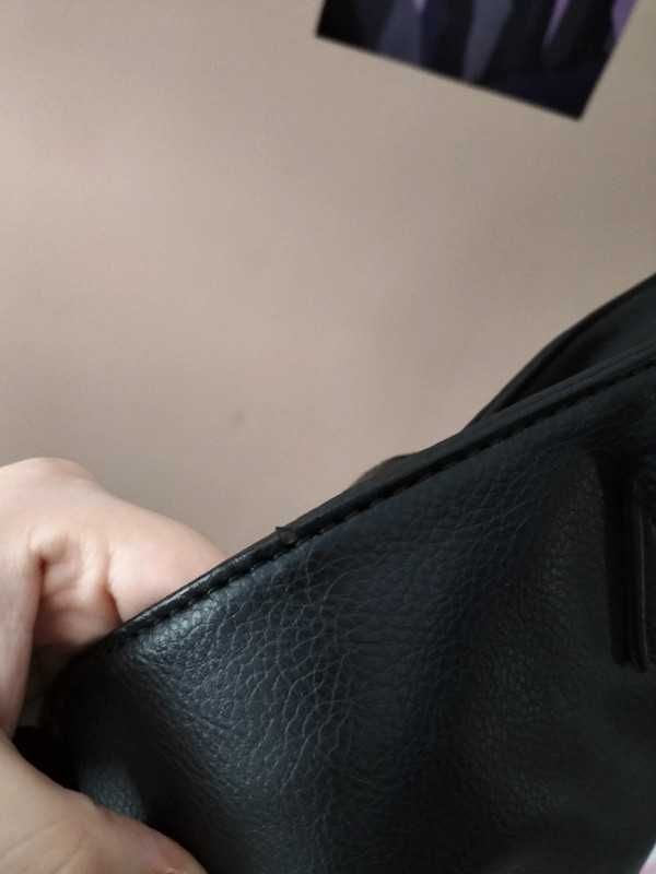 Torebka torba czarna shopper z breloczkiem