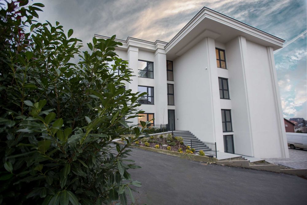 ТОП-ЛОКАЦІЯ!!!  10 хвилин пішки до центру та липової алеї.