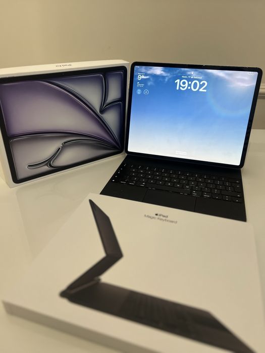 Zestaw iPad Air 13 M2 13 cali Wifi + cellular 256gb + Magic Keyboard