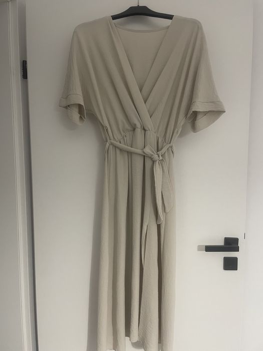 Elegancka zwiewna suienka rozmiar S/M