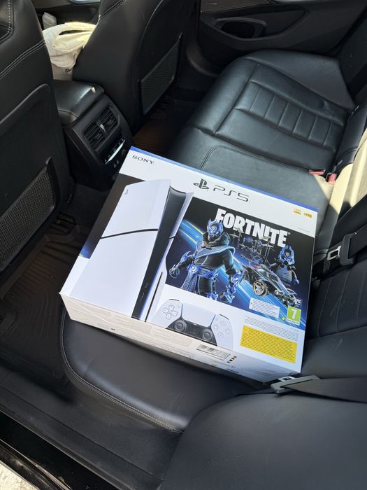 Ps 5 полный комплект 2 джойстика