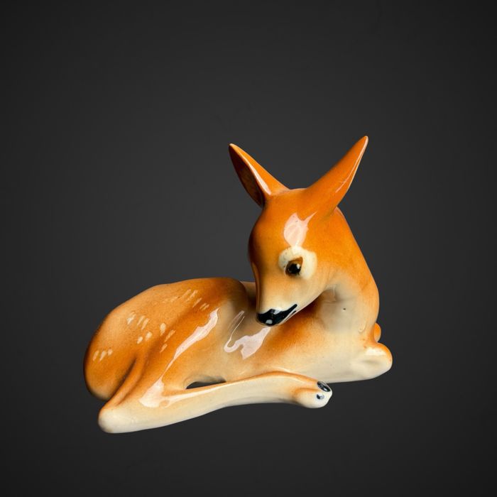 Figurka porcelanowa sarna sarenka Chodzież B51/101231