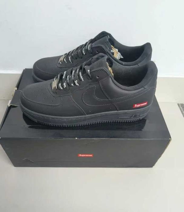 Buty meskie Nike Air Force 1 Low Supreme Black R.38