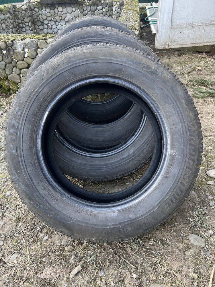 Зимові шини Bridgestone BLIZZAK VRX