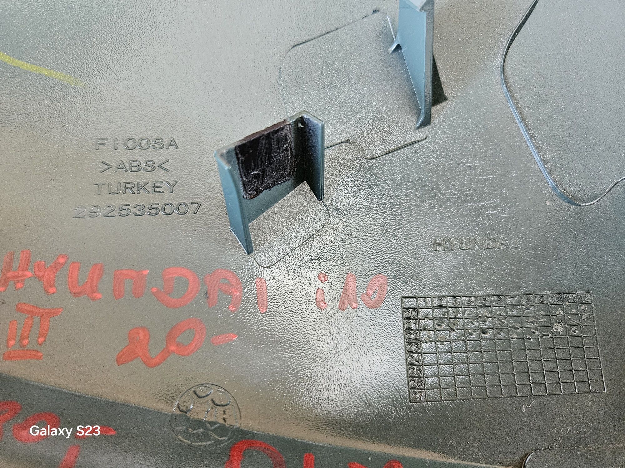 Hyundai i10 III 3 20-23 obudowa lusterka lewego zewnętrznego Grey mg2