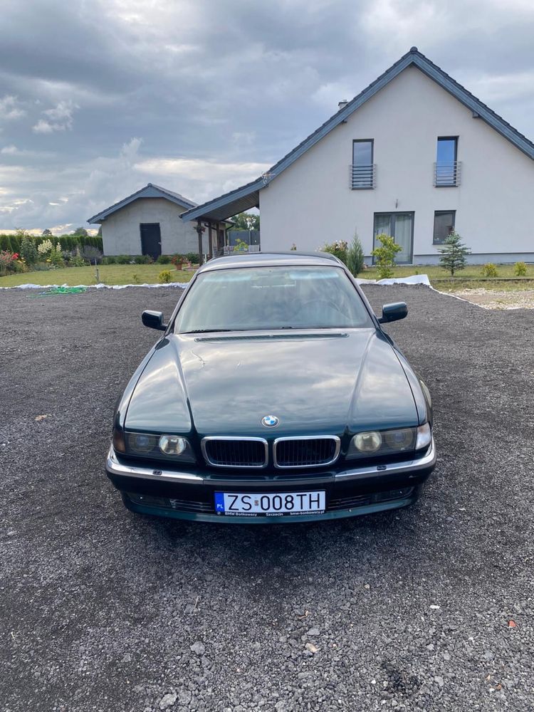 Bmw E38 V8 730i seria 7 e39 e46