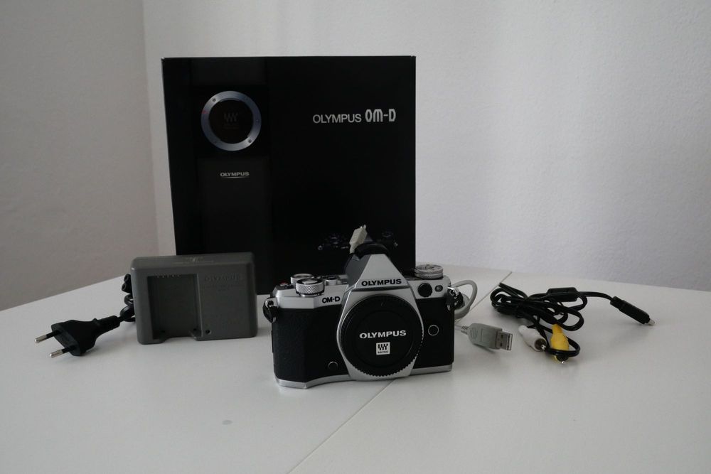 Olympus OM-D E-M5 Mark II Silver