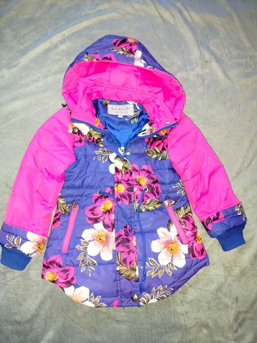 Куртка демісезонна на дівчинку 3-4 роки