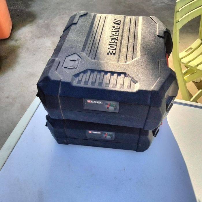 Duas máquinas de furar Parkside