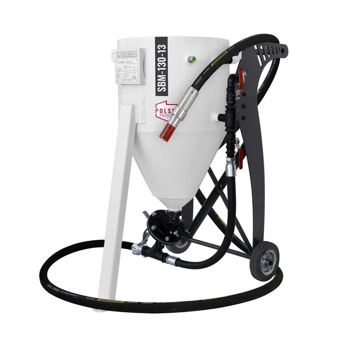 Polska piaskarka syfonowa ciśnieniowa mobilna SBM-130-13 Land Reko