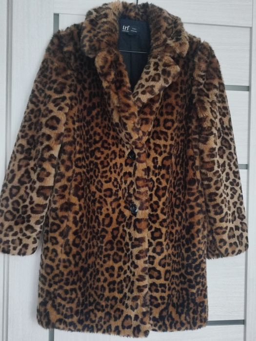 Шубка из эко меха леопард
