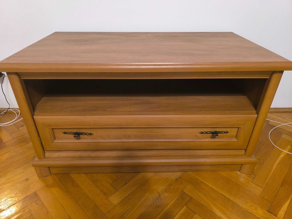 Szafka pod telewizor