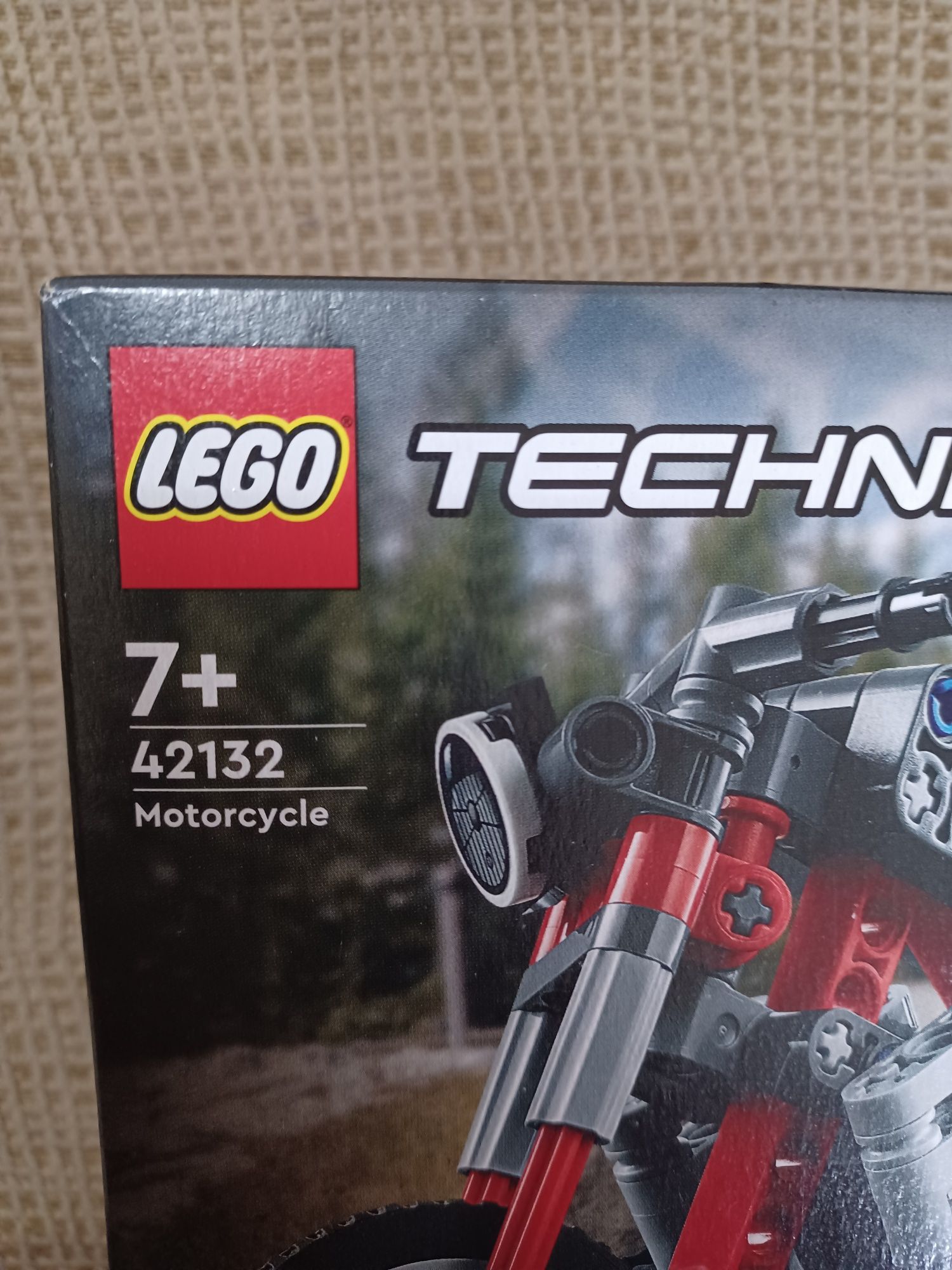 Lego Technic Motorcycle 42132- novo e selado