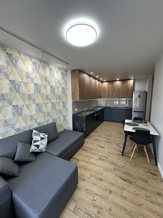 ЖК Варшавський, 2к, 17пов. 66м.кв. Власник