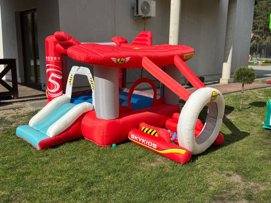 Sprzedam dmuchance . Plac zabaw zjezdzialnie