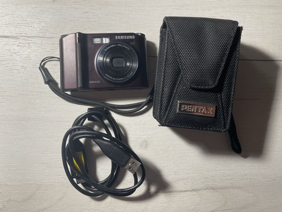 Фотоапарат Samsung nv40