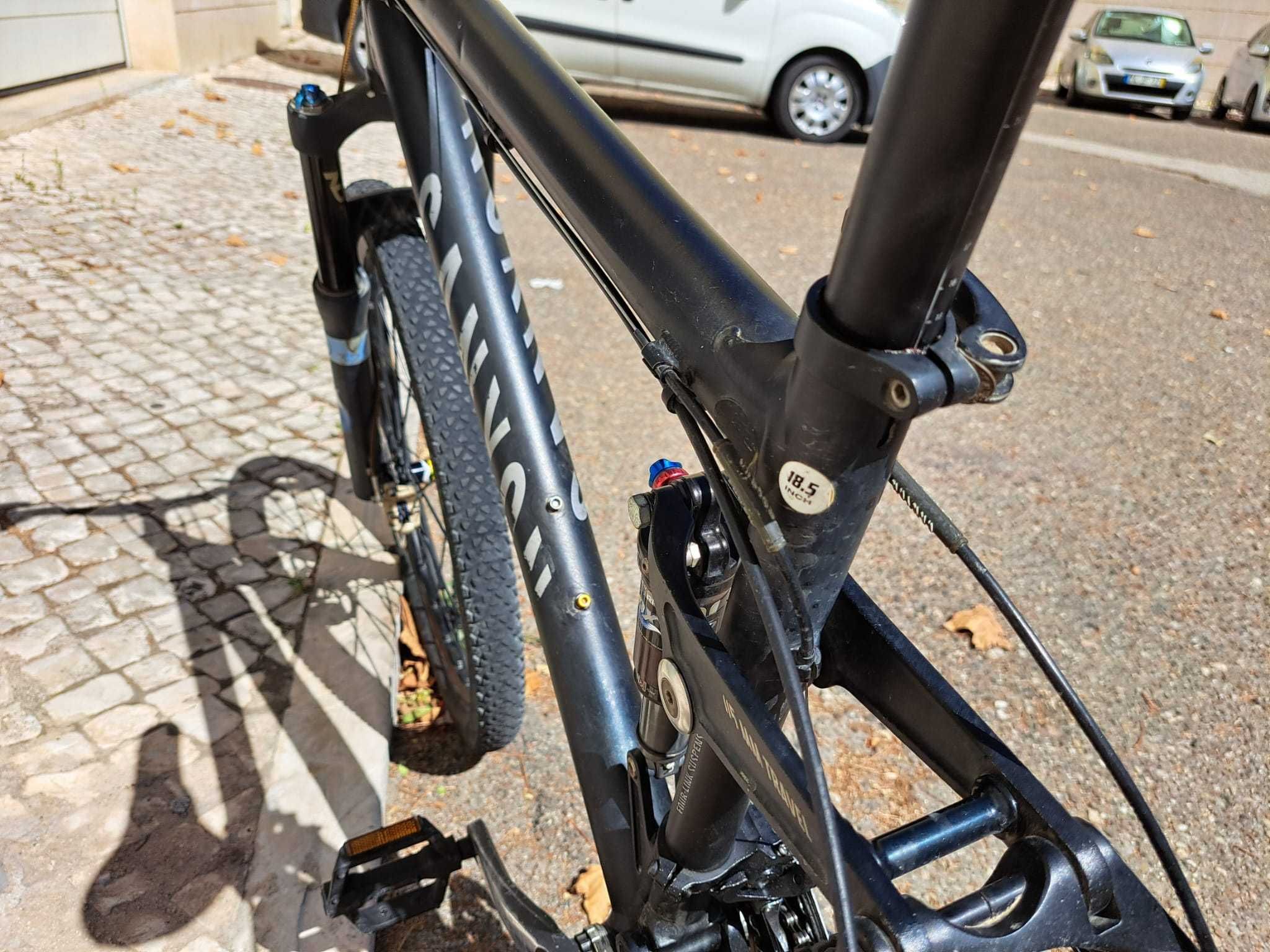 BICICLETA CANYON  SUSPENSÃO TOTAL, muito leve