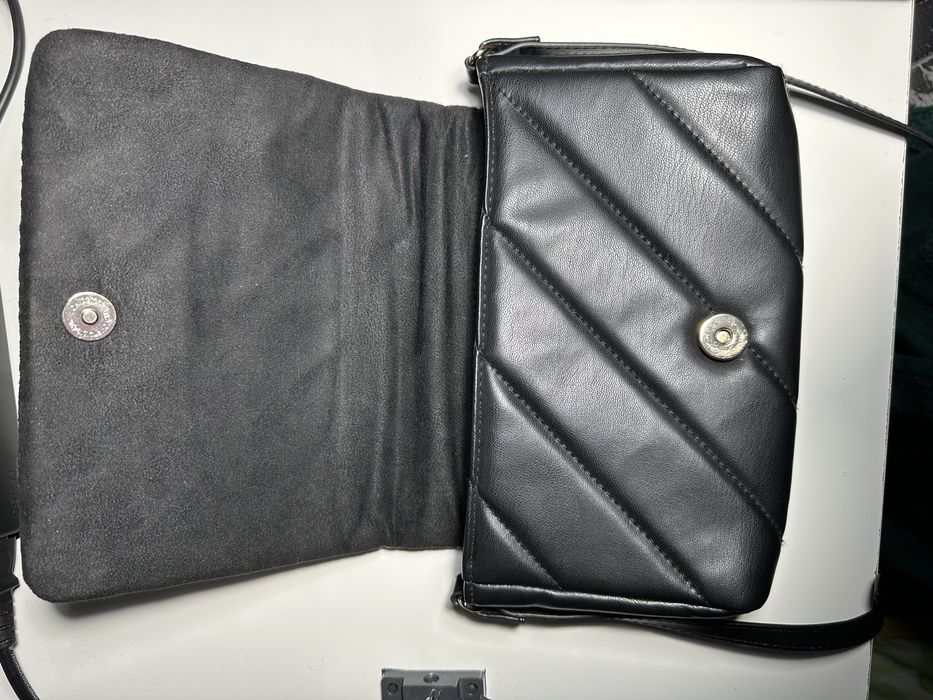 Torebka na ramię H&M,czarna picowana